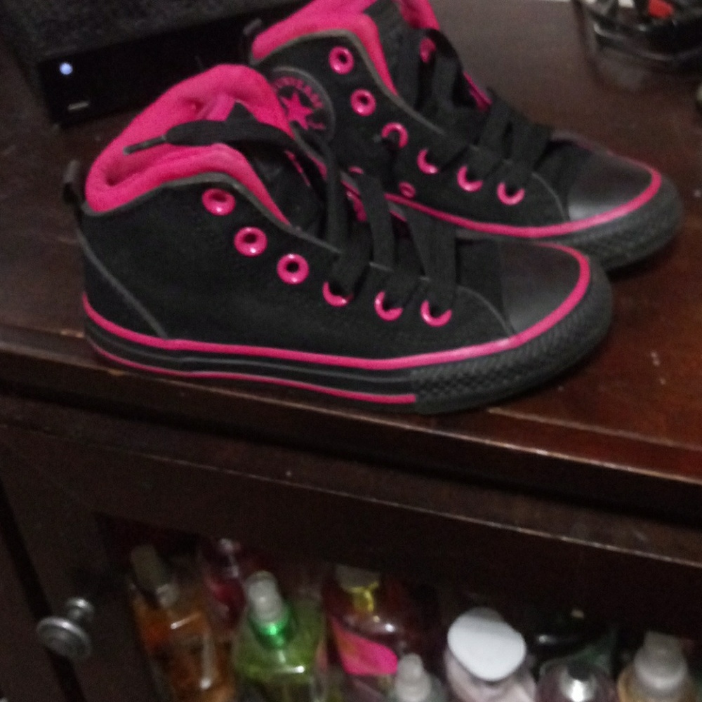 Girls  converse